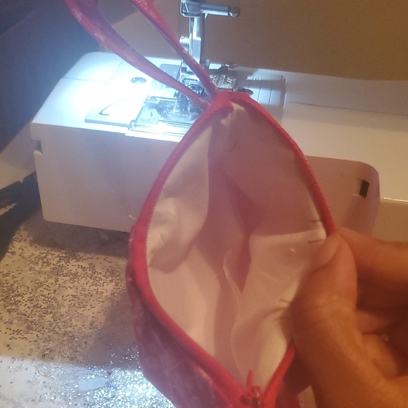 Red Floral Women's Bag - Picture 2 of 3